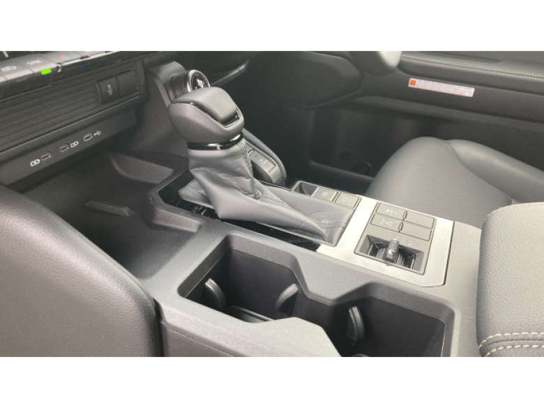 Toyota Land Cruiser Diesel 2.8D 205 Commercial Auto